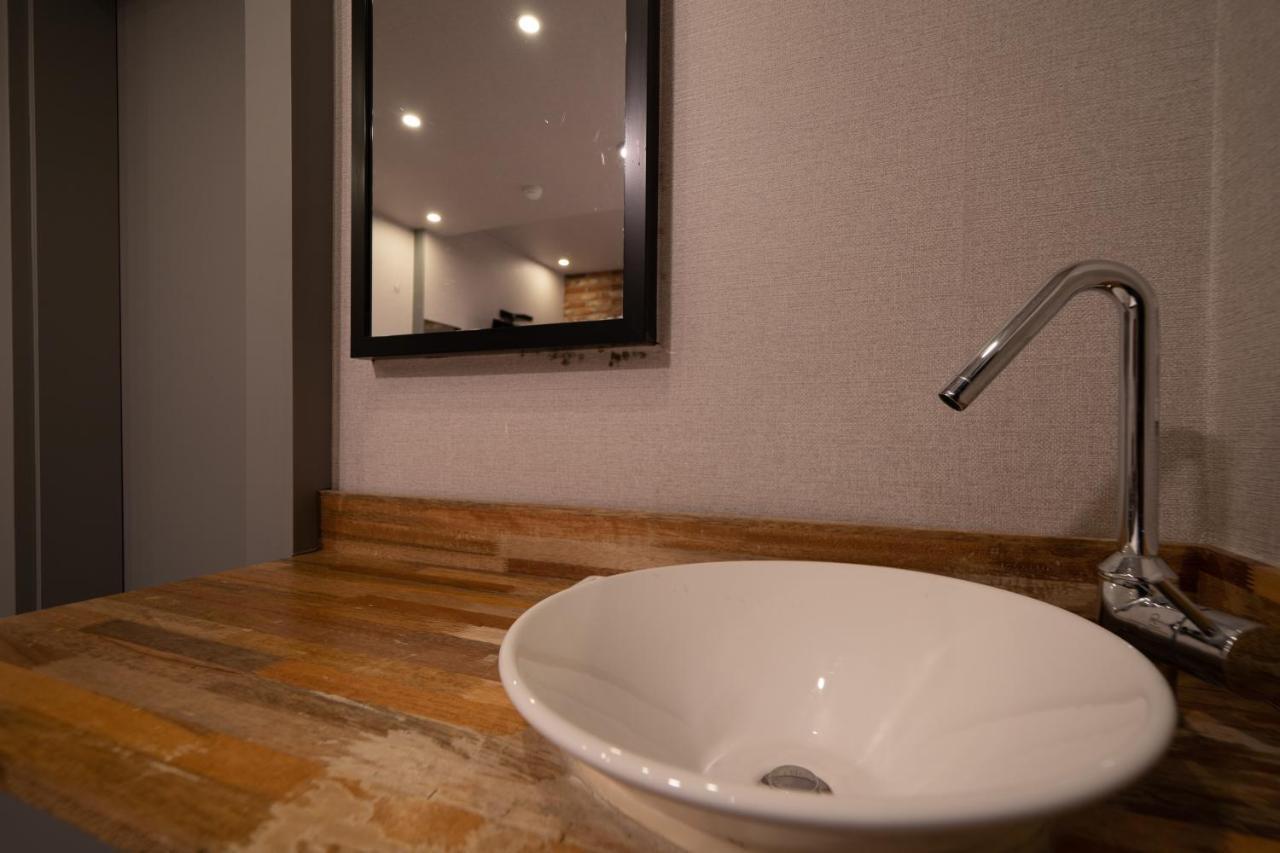 No25 Hotel Yeonsan ปูซาน ภายนอก รูปภาพ